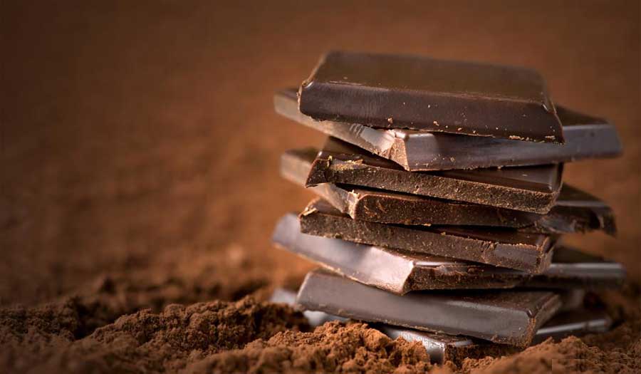 كيف يهدد إنتاج الشوكولاتة البيئة والمناخ؟