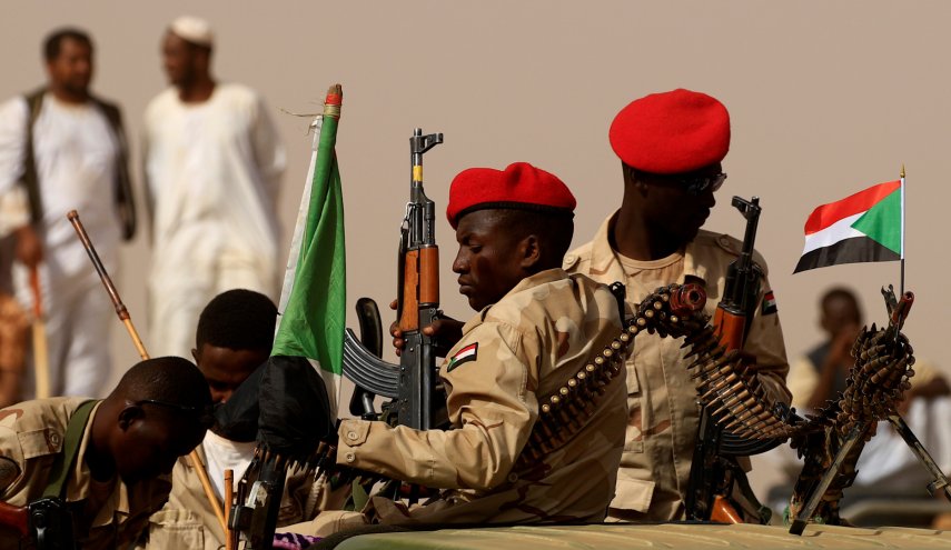 السودان.. الجيش يحذر من استخدام قوات الدعم السريع للزي العسكري