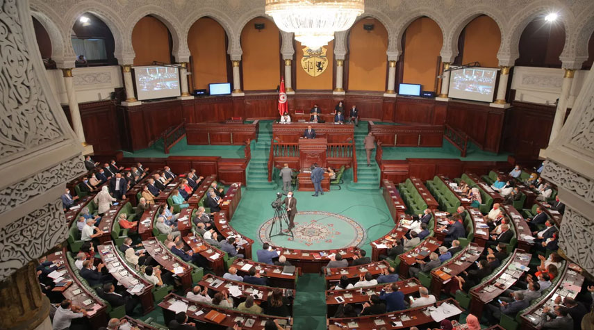 البرلمان التونسي يصادق على جلسات الحوار مع الحكومة