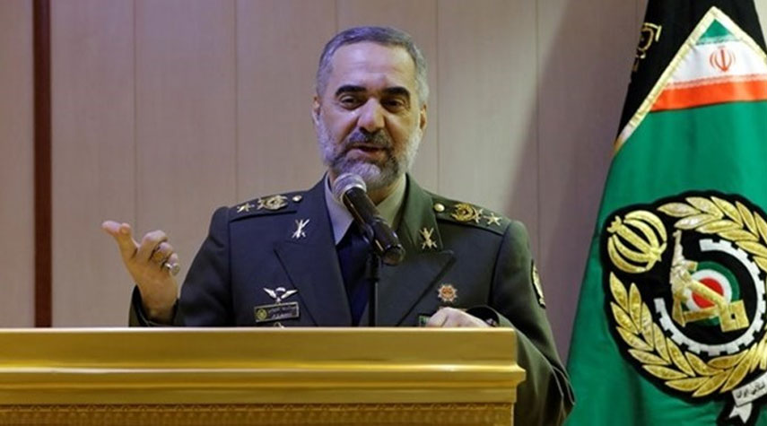 وزير الدفاع الإيراني: أولوياتنا للفضاء والدفاع الجوي والصواريخ والمسيّرات