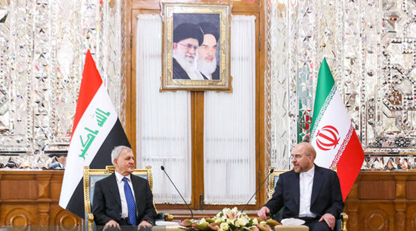 طهران.. رئيس مجلس الشورى الإسلامي يستقبل الرئيس العراقي
