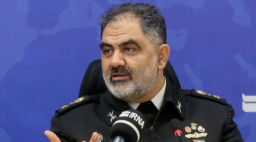 قائد البحرية الإيرانية يؤكد أهمية إرسال المجموعات البحرية إلى المياه الحرة