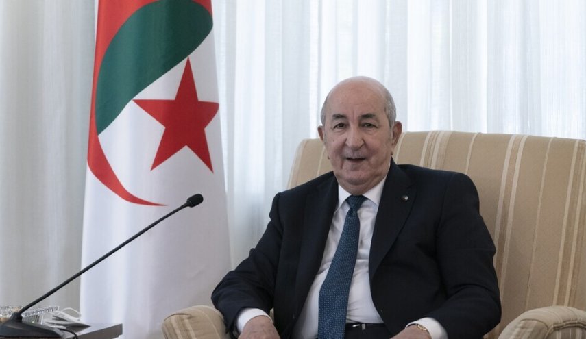 الرئيس الجزائري يشيد بإنضمام بلاده الى مجموعة 