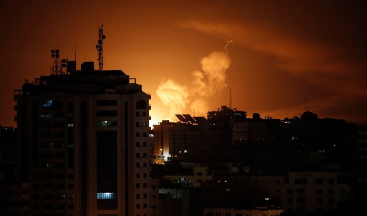 الاحتلال مستمر بعدوانه على غزة.. وعدد الشهداء يصل إلى 30