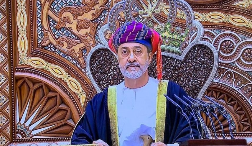 سلطان عمان يقوم بزيارة مفاجئة الى مصر
