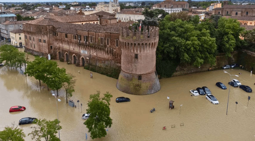 ارتفاع حصيلة ضحايا الفيضانات في إيطاليا
