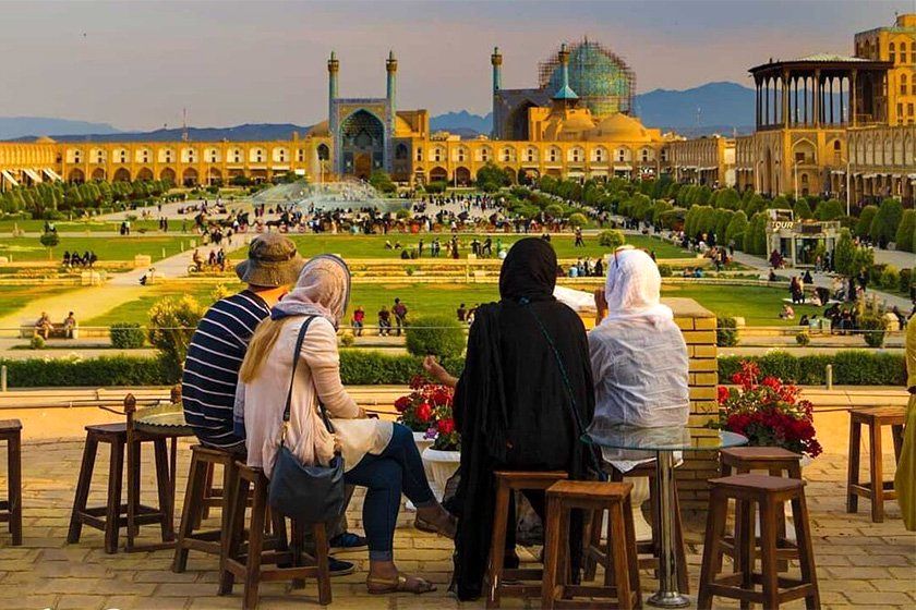 هذا عدد السياح الأجانب الذين زاروا إيران