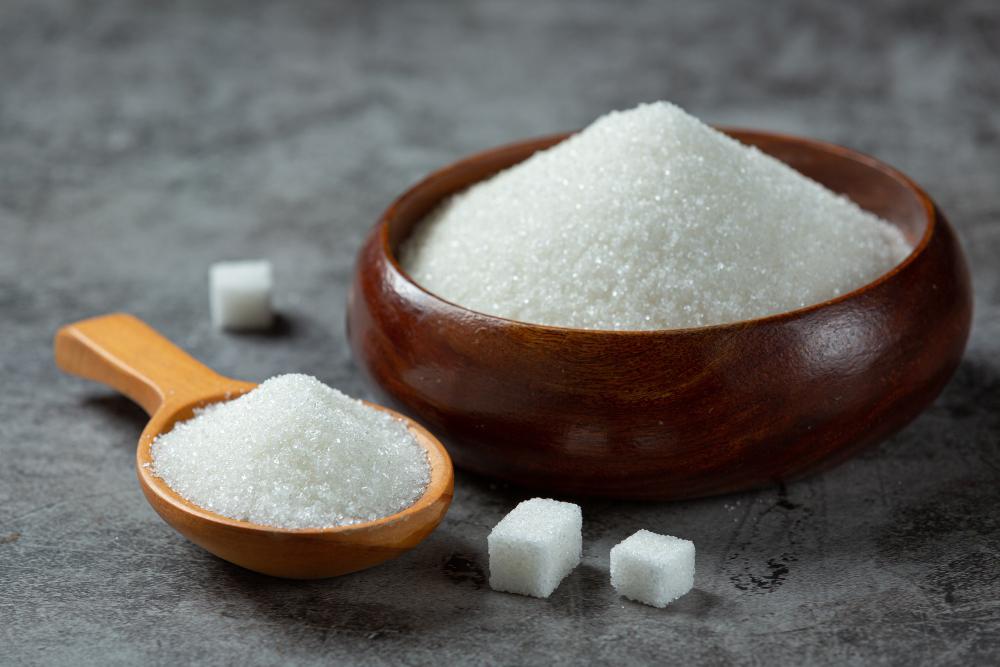 السكر أم الملح.. أيهما أسوأ لصحة القلب أكثر؟