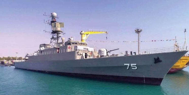 الدفاع الإيرانية: المدمرة دنا ستزود بمنظومات ومعدات جديدة