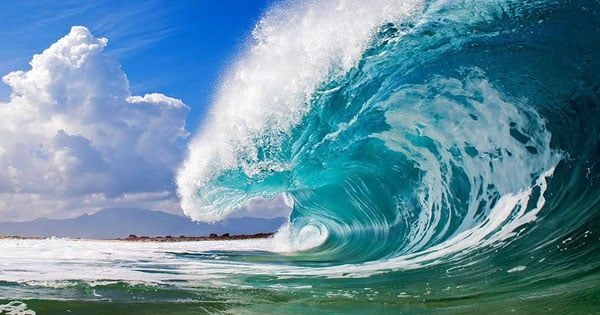 التحذير من موجات تسونامى "قاتلة" تهدد الأرض
