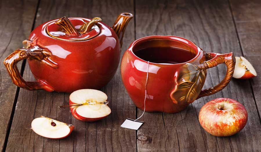 مكون في الشاي والتفاح والتوت قد يقي من فقدان الذاكرة لدى كبار السن