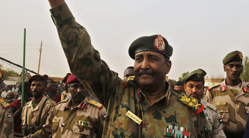الجيش السوداني يعلق مشاركته في مفاوضات جدة 