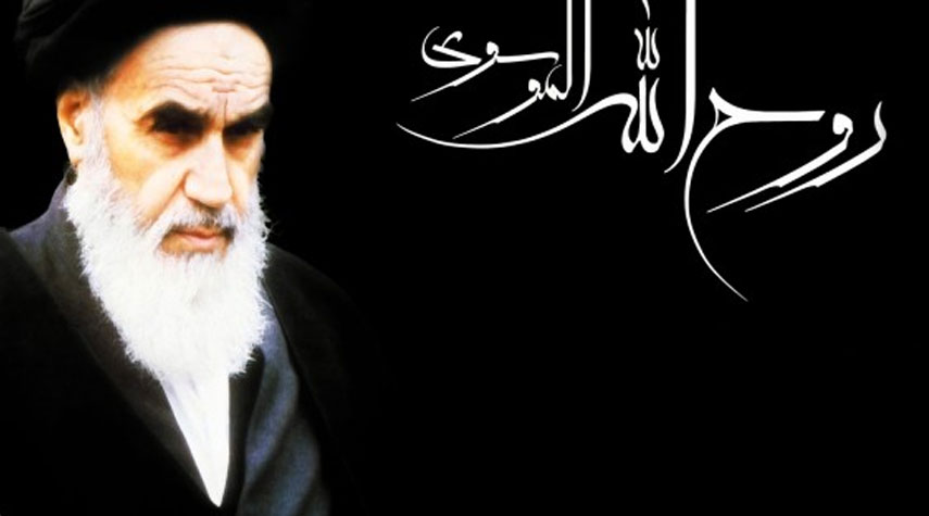 باحث بالشؤون الإقليمية: الإمام الخميني جعل إيران نموذجاً للإستقلال الحقيقي