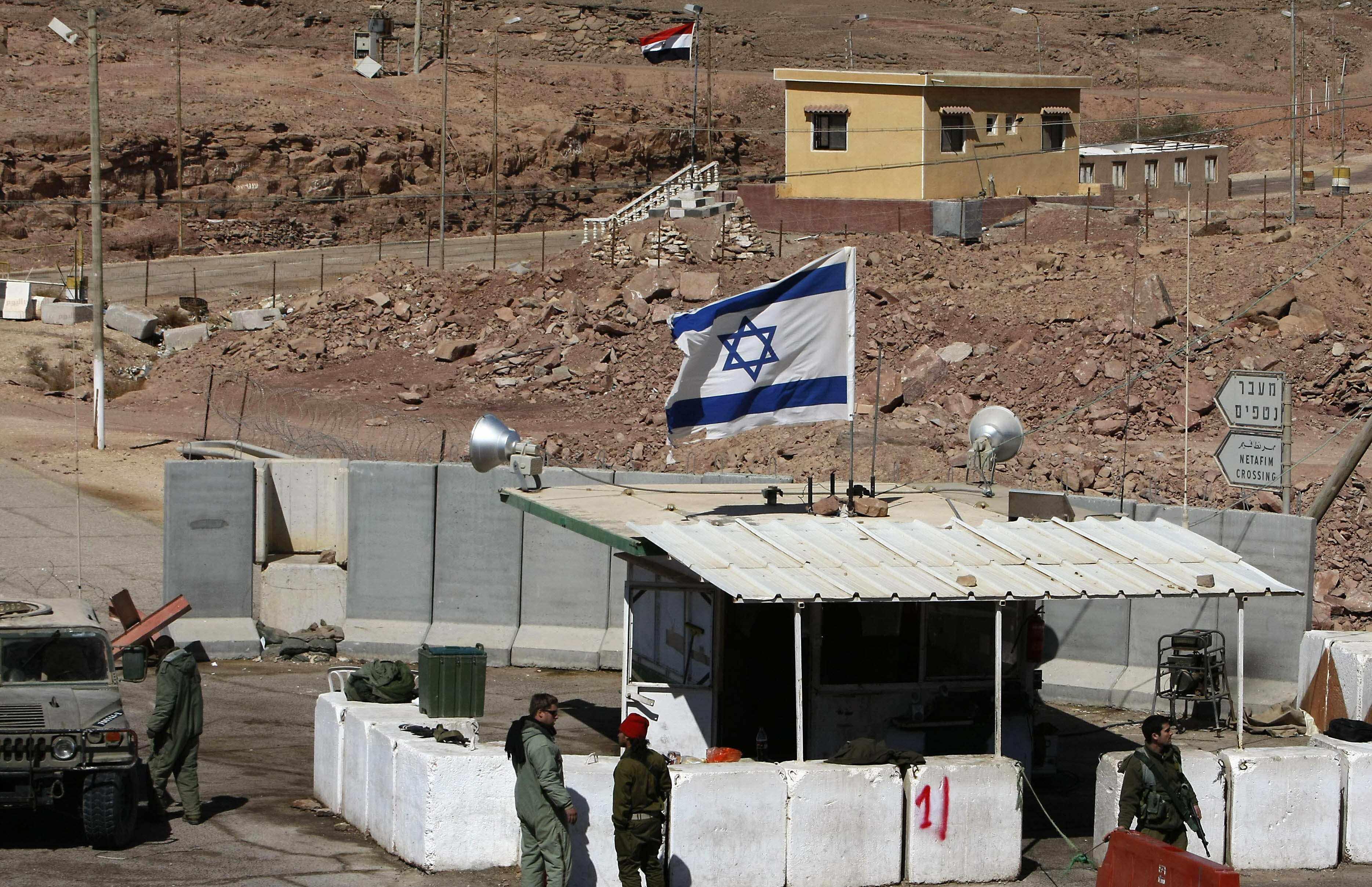 مقتل جنديين إسرائيليين جراء إطلاق نار على الحدود المصرية