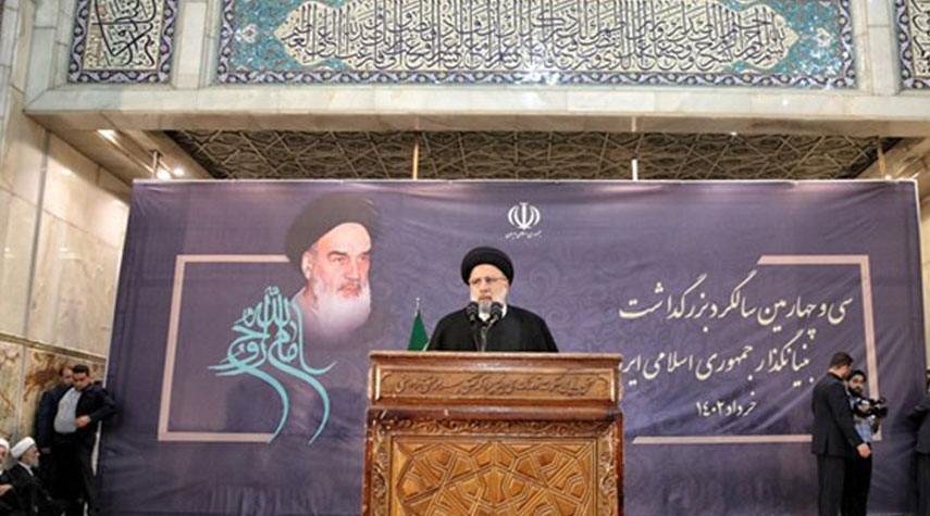 رئيسي: الثورة الإسلامية هي أحد العوامل المهمة في تشكيل النظام العالمي
