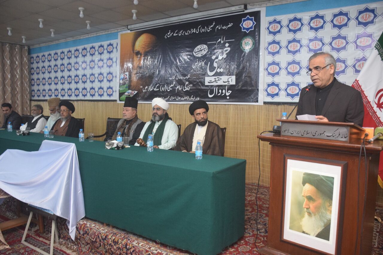 إحياء ذكرى رحيل الإمام الخميني (رض) في لاهور وبيشاور
