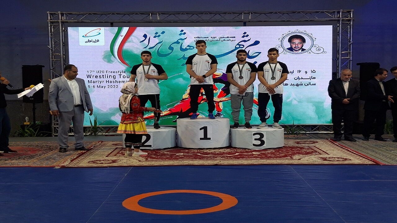 إيران تحرز لقب بطولة كأس الشهيد هاشمي نجاد الدولي للمصارعة
