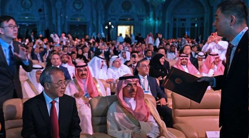 السعودية تعلن عن "طريق حرير" جديد بين ‏العرب والصين