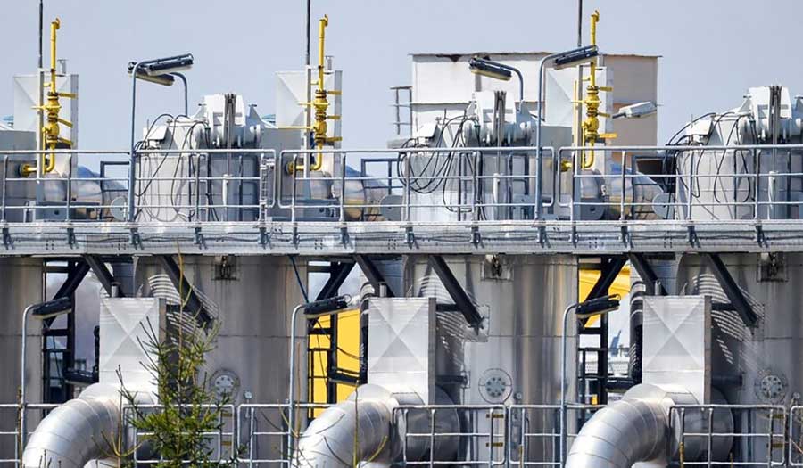 "بلومبيرغ": خطة أوروبا المجنونة هي تخزين الغاز في أوكرانيا