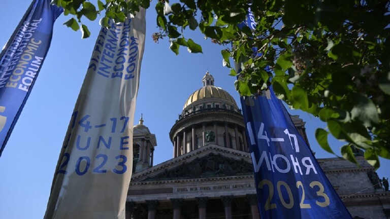 أكثر من 100 دولة تشارك في منتدى بطرسبورغ الاقتصادي