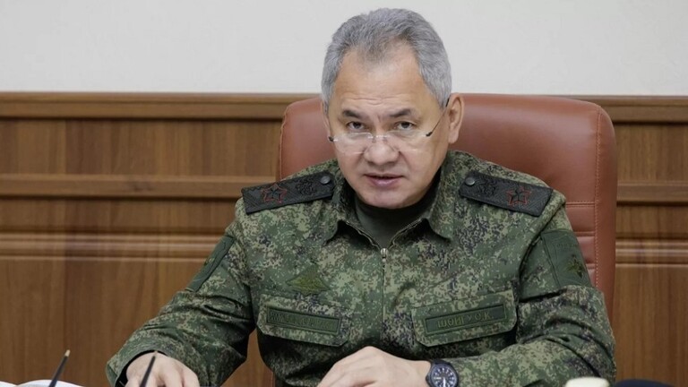 وزير الدفاع الروسي يتفقد أجهزة التحكم بالفضاء الخارجي
