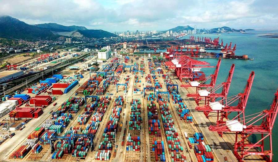 "الصين تفوز بهدوء".. تقرير يكشف كيف تفقد واشنطن قوتها في التجارة الآسيوية