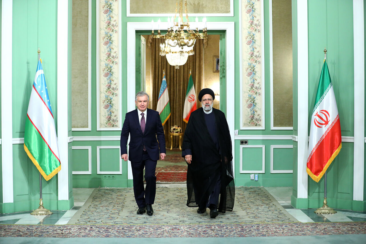 إبرام 11 وثيقة تعاون بين إيران وأوزبكستان