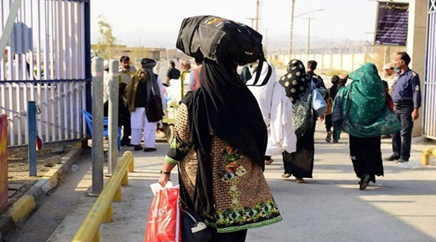 فتح حدود مهران لزوار الأربعين الباكستانيين
