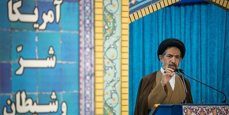 خطيب جمعة طهران: نشاهد عقلانية نسبية لدى الغرب تجاه ايران