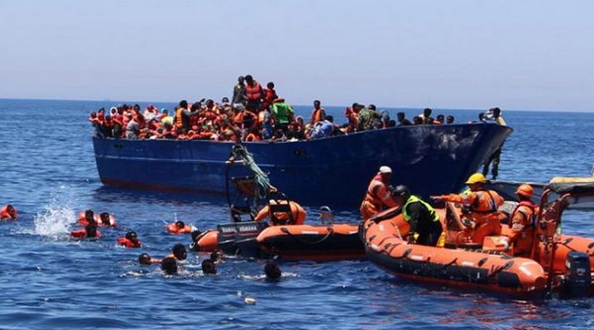 قارب المهاجرين وغواصة "تيتان".. لماذا التفاوت في التغطية الإعلامية؟