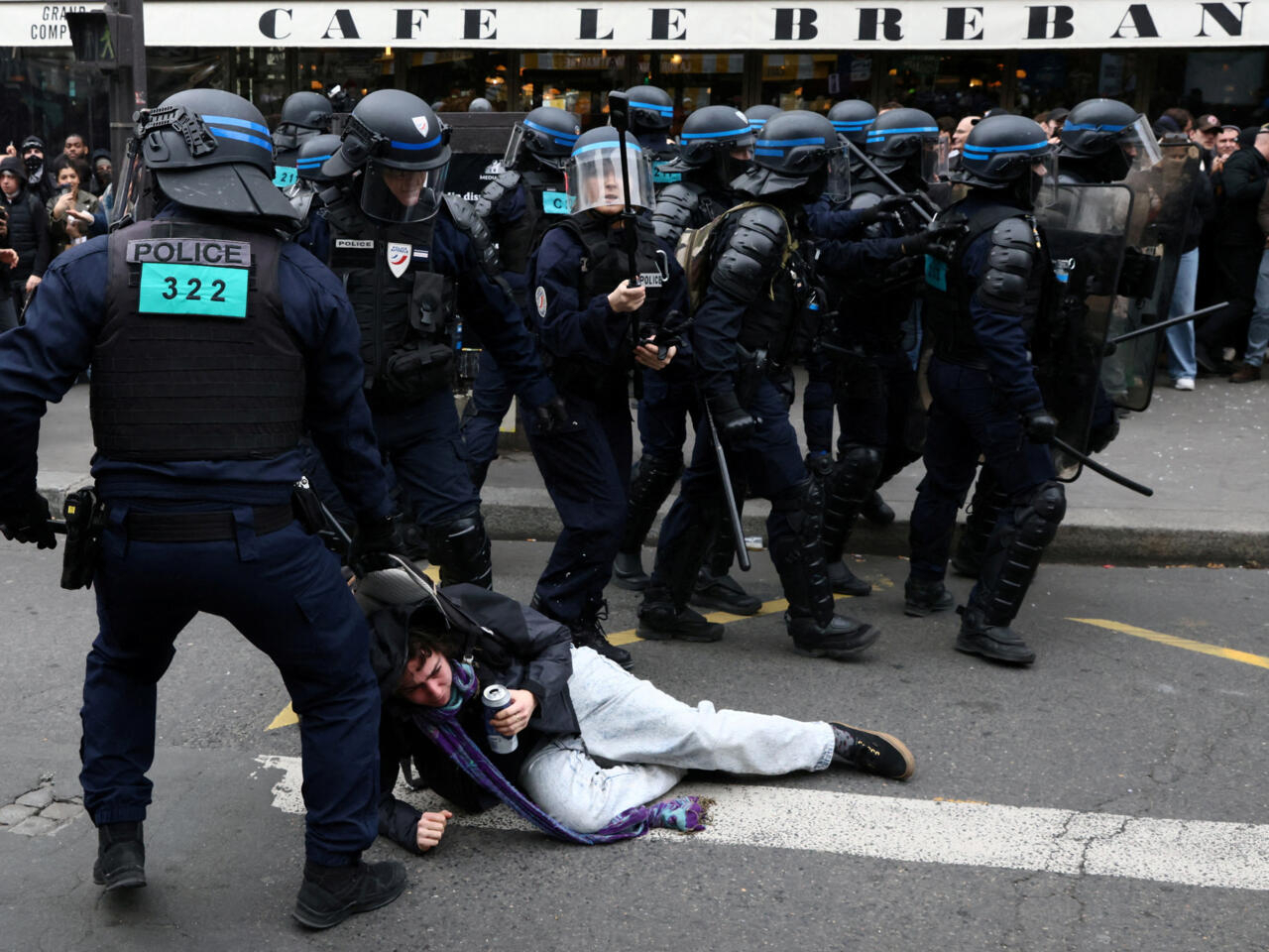 أعمال شغب في فرنسا بعد مقتل مراهق على يد شرطي
