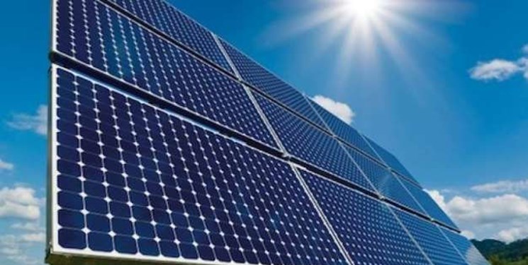 إيران.. إبرام عقد بناء أول محطة للطاقة الشمسية