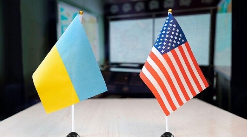 "واشنطن تايمز": المساعدة العسكرية الأمريكية لأوكرانيا تنتهك الدستور