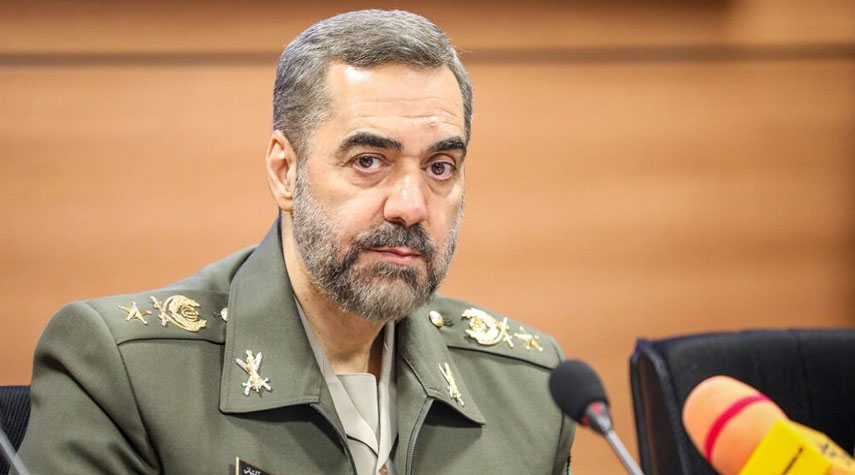 وزير الدفاع الإيراني: نعمل على تجهيز أسلحتنا الدفاعية بمنظومات جديدة
