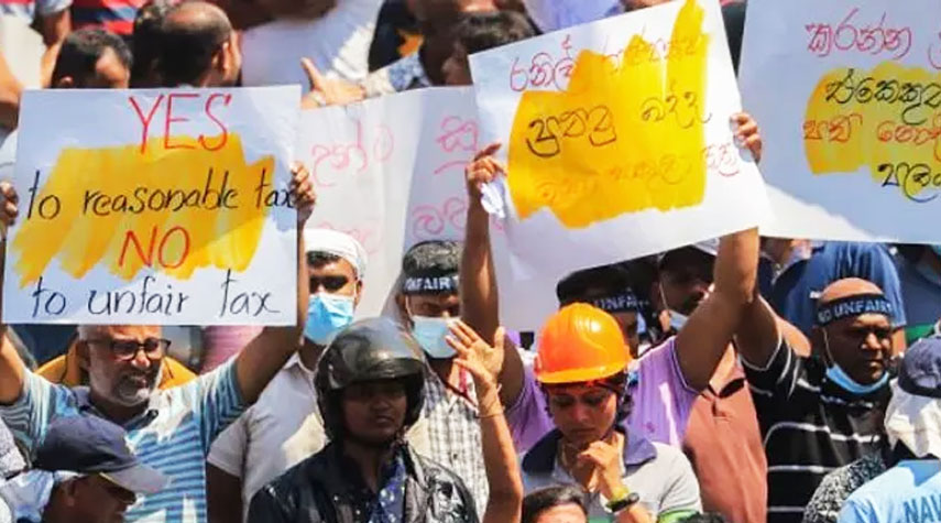 سريلانكا تعيش أزمة اقتصادية خانقة