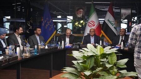 وزير الصحة العراقي يؤكد علي توسيع العلاقات التكنولوجية مع ايران
