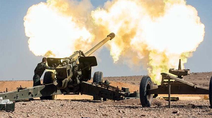 الجيش السوري يستهدف بالمدفعية الثقيلة مواقع المسلحين في إدلب وحماة