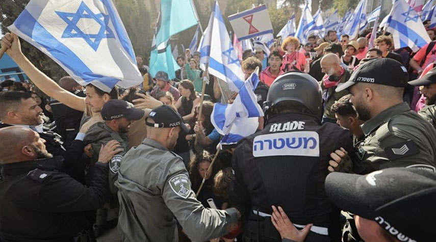صحيفة "إسرائيلية" : أكثرية "الإسرائيليين" مع احتمال اندلاع حرب أهلية