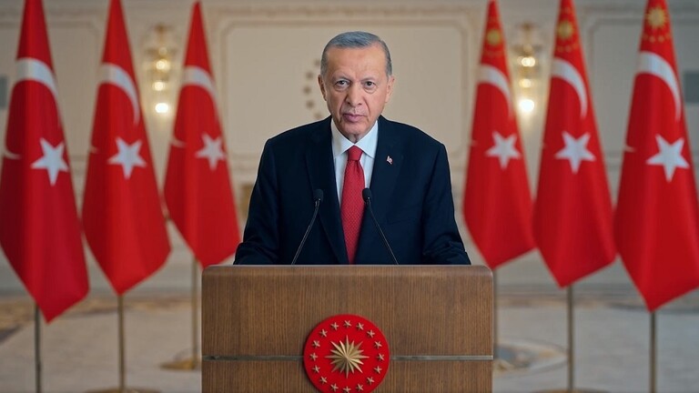 أردوغان يصل جدة في مستهل جولته الخليجية