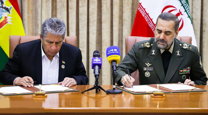 توقيع مذكرة تعاون دفاعي بين ايران وبوليفيا