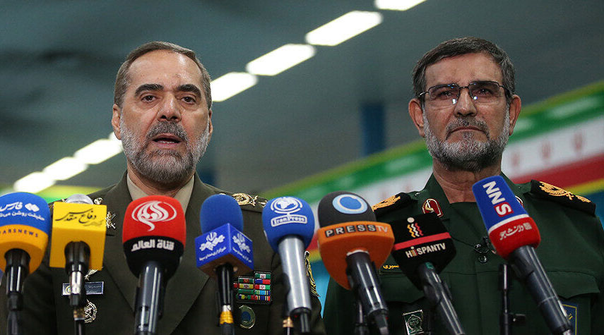 وزير الدفاع الإيراني: المدى الدفاعي لبحريتنا يزداد عدة مرات بصاروخ أبو مهدي