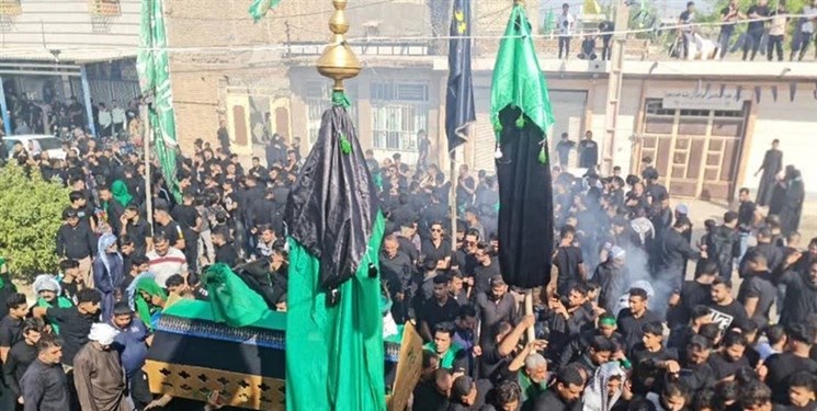 بالصور من إيران.. مراسم "يوم العباس" في مدينة أهواز
