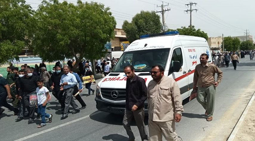 منظمة الطوارئ الإيرانية تقدم خدماتها للمشاركين في مراسم العزاء الحسيني