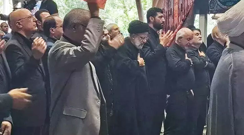 رئيس الجمهورية يحضر مراسم العزاء الحسيني في جامعة طهران