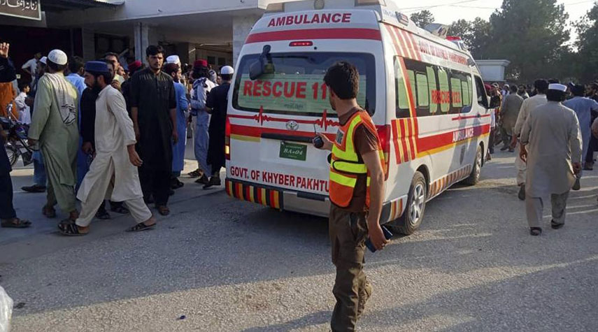 عشرات القتلى والجرحى إثر إنفجار عبوة خلال تجمع سياسي في باكستان