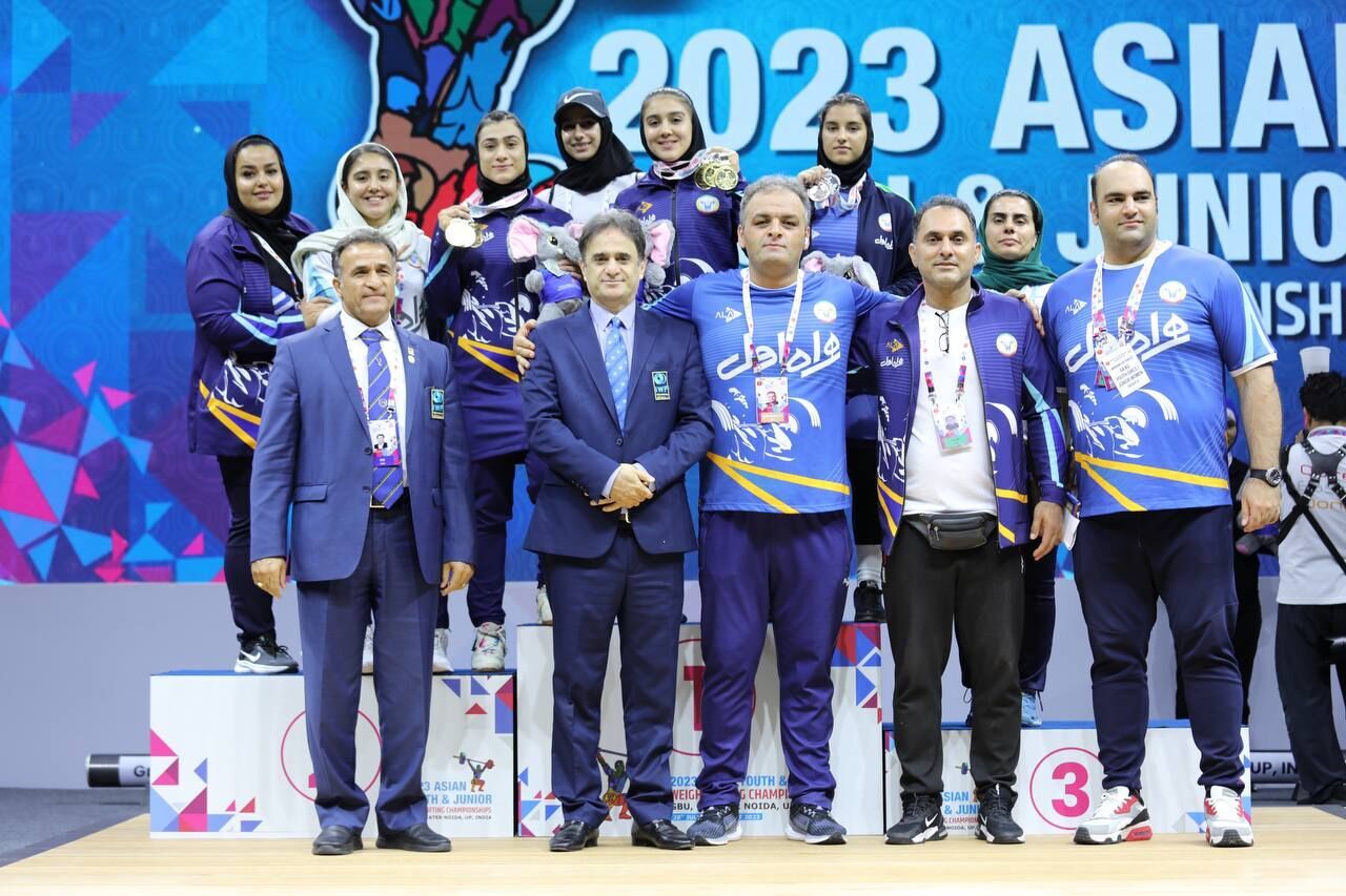ميداليات ملونة لإيران في بطولة رفع الأثقال الآسيوية