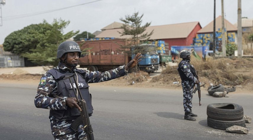 فرنسا تحذر وبريطانيا تخفض عدد موظفي سفارتها في النيجر
