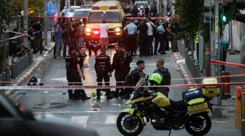 إذاعة جيش الإحتلال: مقتل الشرطي الذي أصيب بجراح خطيرة بعملية تل أبيب