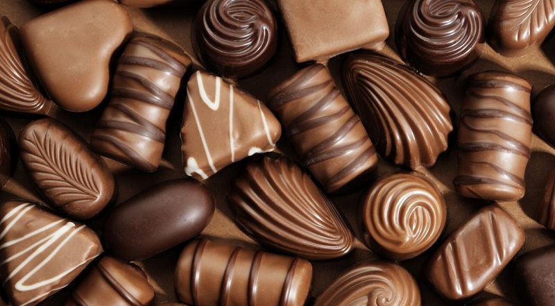 صحيا.. كيف نميز الشوكولاتة الحقيقية عن المزيفة؟