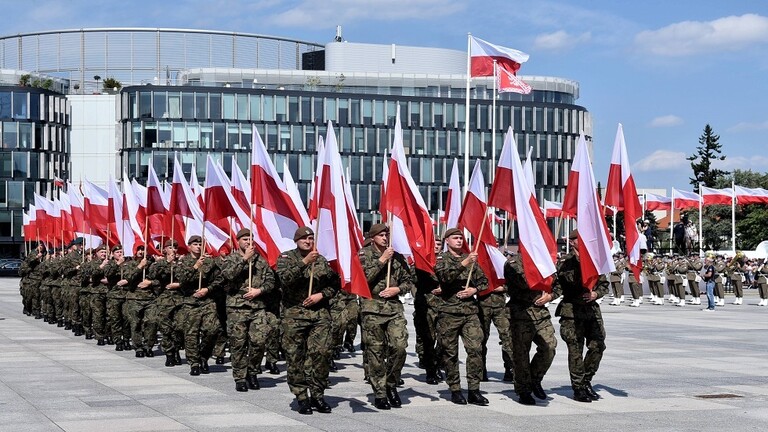 بولندا تعتزم نشر قوات إضافية على الحدود مع بيلاروس